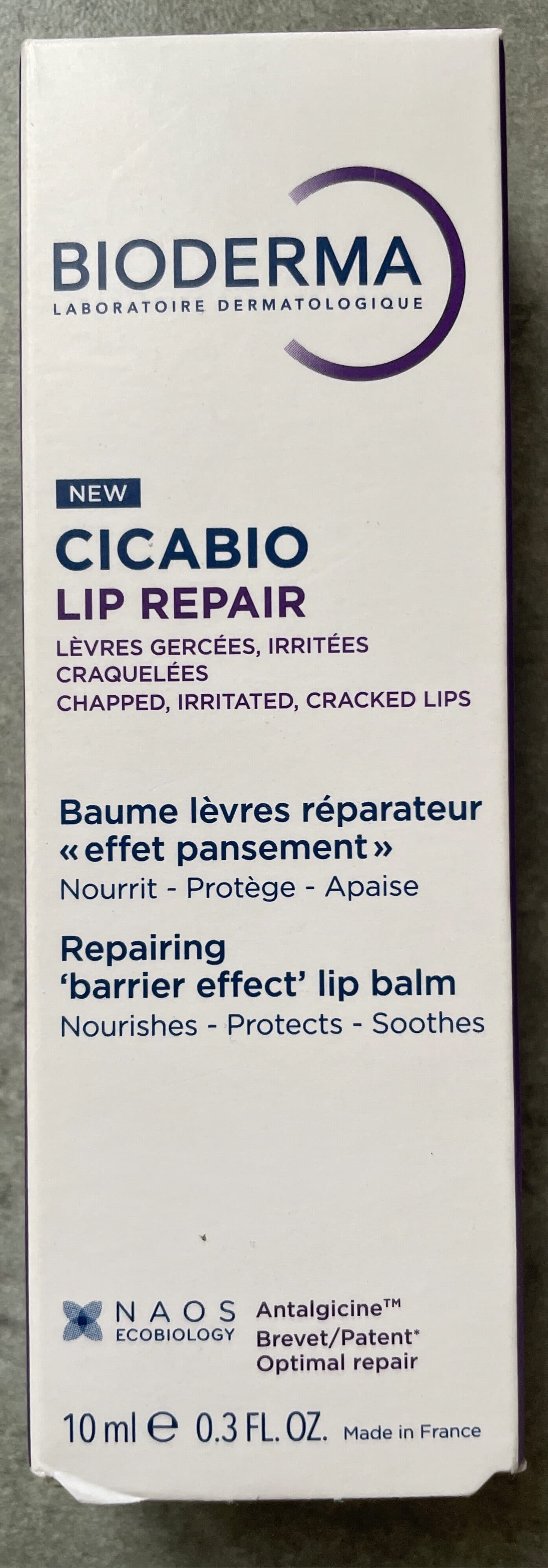 Cicabio Repairing Lip Balm "Dressing Effect"